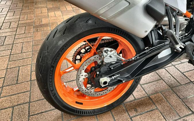 2024 KTM 890 SMT