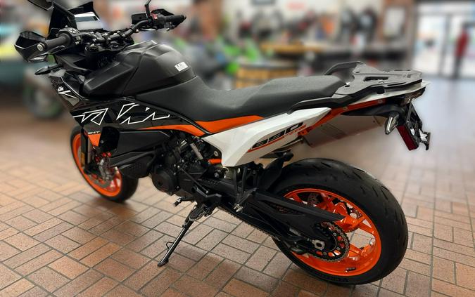 2024 KTM 890 SMT