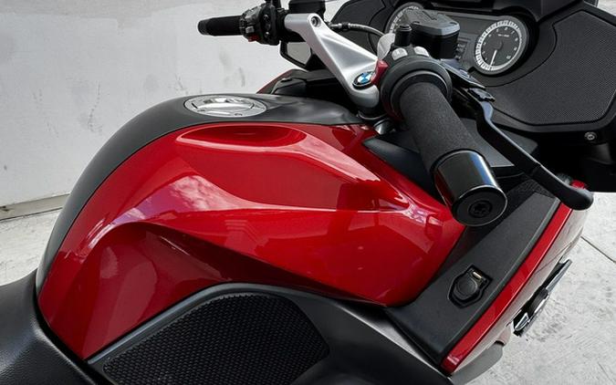 2019 BMW R 1250 RT Mars Red MetallicDark Slate Metallic Style