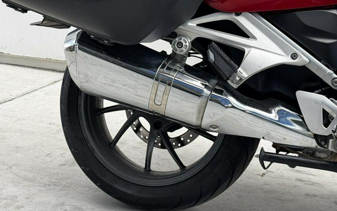 2019 BMW R 1250 RT Mars Red MetallicDark Slate Metallic Style