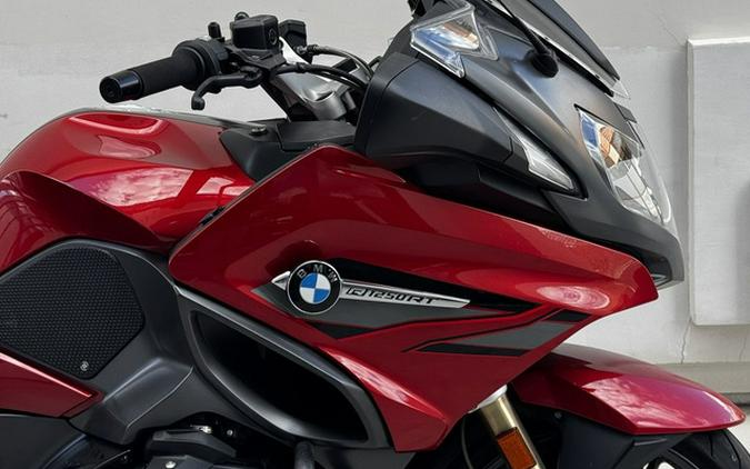 2019 BMW R 1250 RT Mars Red MetallicDark Slate Metallic Style