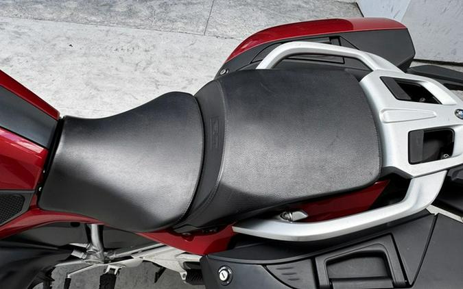 2019 BMW R 1250 RT Mars Red MetallicDark Slate Metallic Style