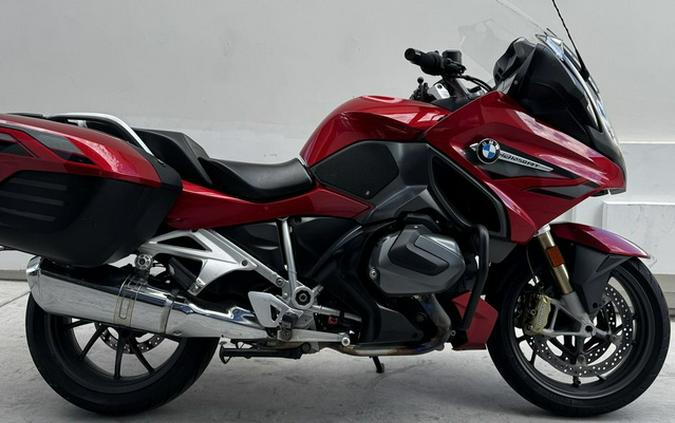 2019 BMW R 1250 RT Mars Red MetallicDark Slate Metallic Style