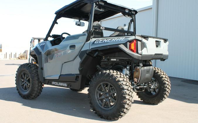 2023 Polaris Industries GENERAL XP 1000 ULTIMATE