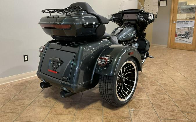 2026 Harley-Davidson® Street Glide 3 Limited Iron Horse Metallic Black Trim FLHLT