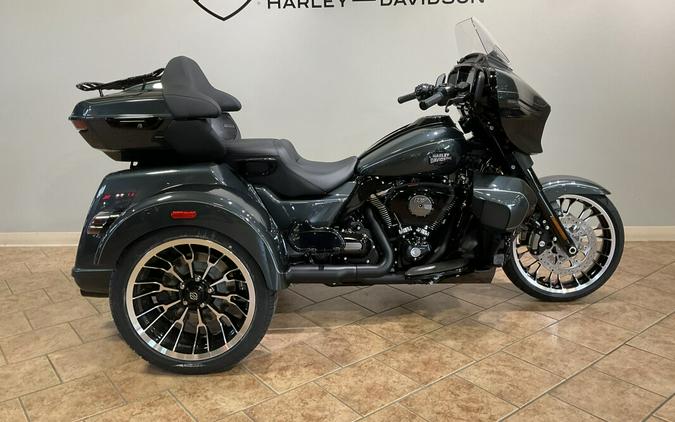 2026 Harley-Davidson® Street Glide 3 Limited Iron Horse Metallic Black Trim FLHLT