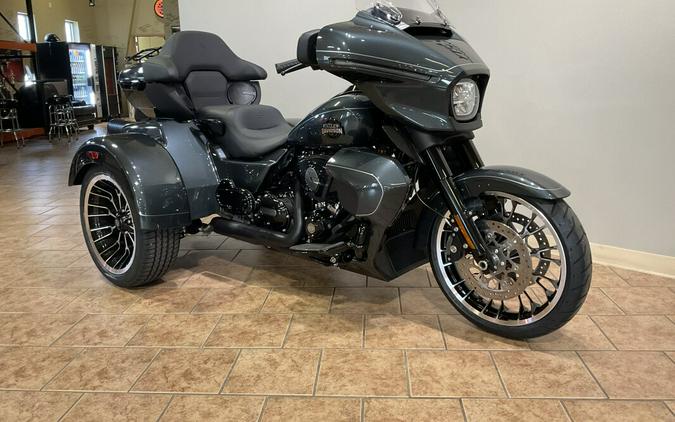 2026 Harley-Davidson® Street Glide 3 Limited Iron Horse Metallic Black Trim FLHLT
