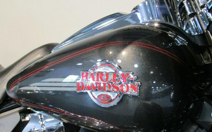 2006 Harley-Davidson® FLHTCUI - Ultra Classic® Electra Glide®