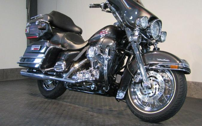 2006 Harley-Davidson® FLHTCUI - Ultra Classic® Electra Glide®