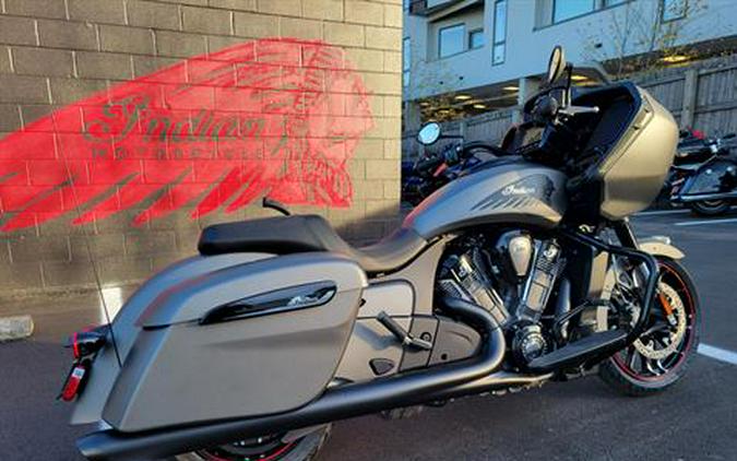 2023 Indian Motorcycle Challenger® Dark Horse®