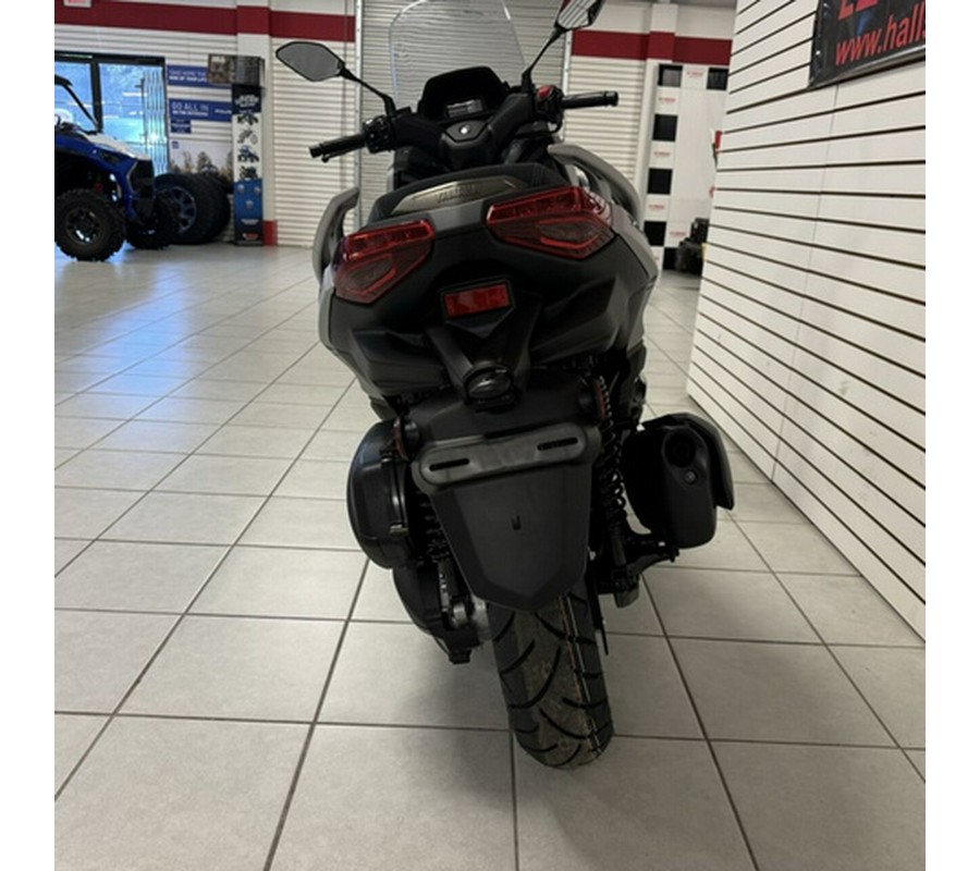 2024 Yamaha XMAX