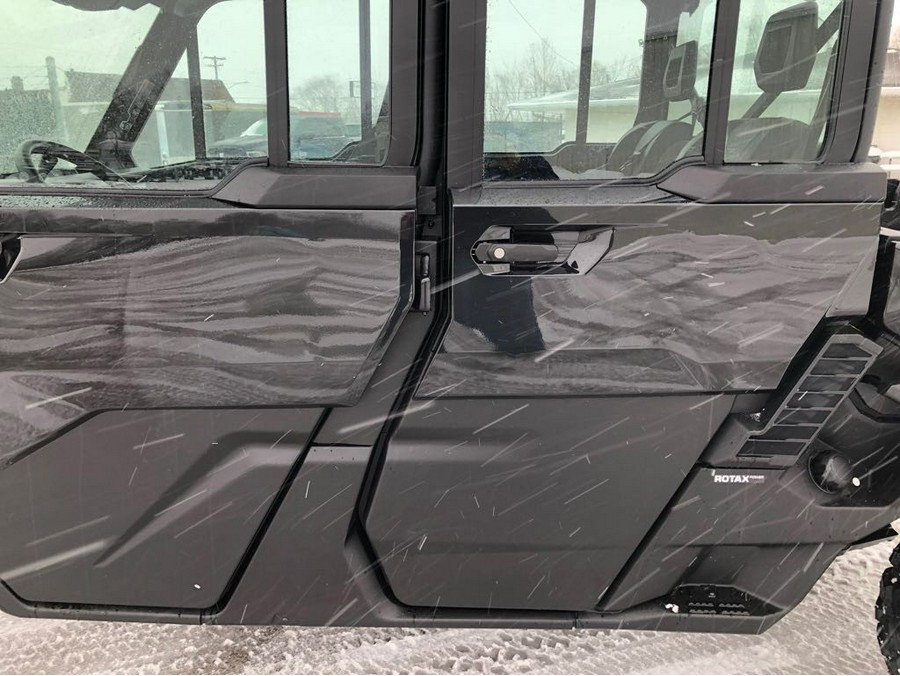 2026 Can-Am DEFENDER MAX XT CAB HD11