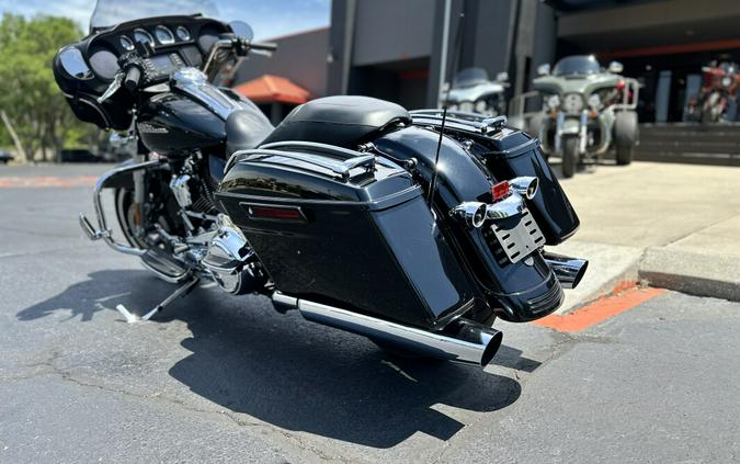 FLHX 2019 Street Glide®
