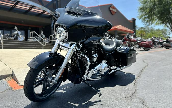 FLHX 2019 Street Glide®