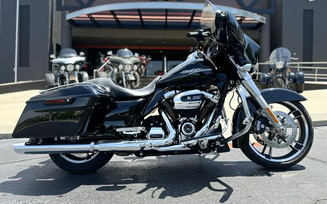 FLHX 2019 Street Glide®