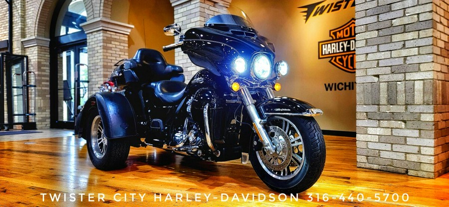 USED 2020 Harley-Davidson Tri Glide Ultra, FLHTCUTG