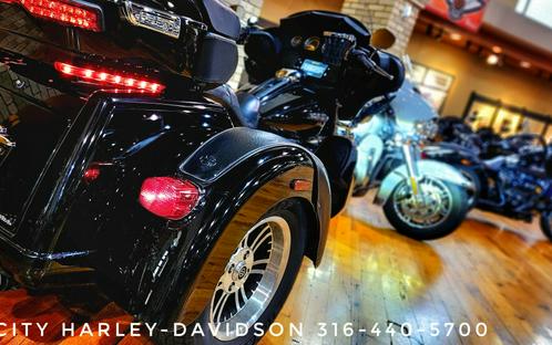 USED 2020 Harley-Davidson Tri Glide Ultra, FLHTCUTG