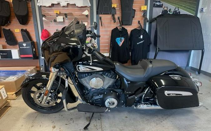 2022 Indian Chieftain Black Metallic