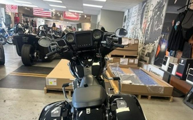 2022 Indian Chieftain Black Metallic