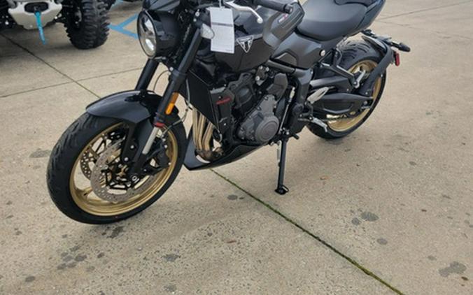2026 Triumph Trident 800 Jet Black