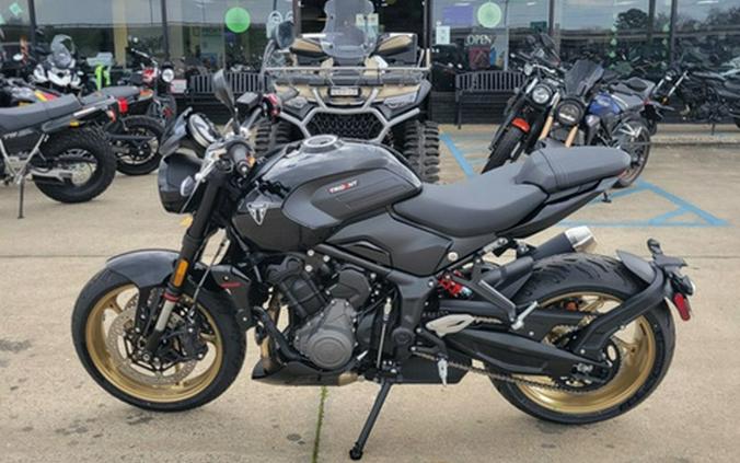2026 Triumph Trident 800 Jet Black