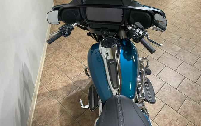 2026 Harley-Davidson® Street Glide® Teal Thunder / Vivid Black Chrome Trim FLHX
