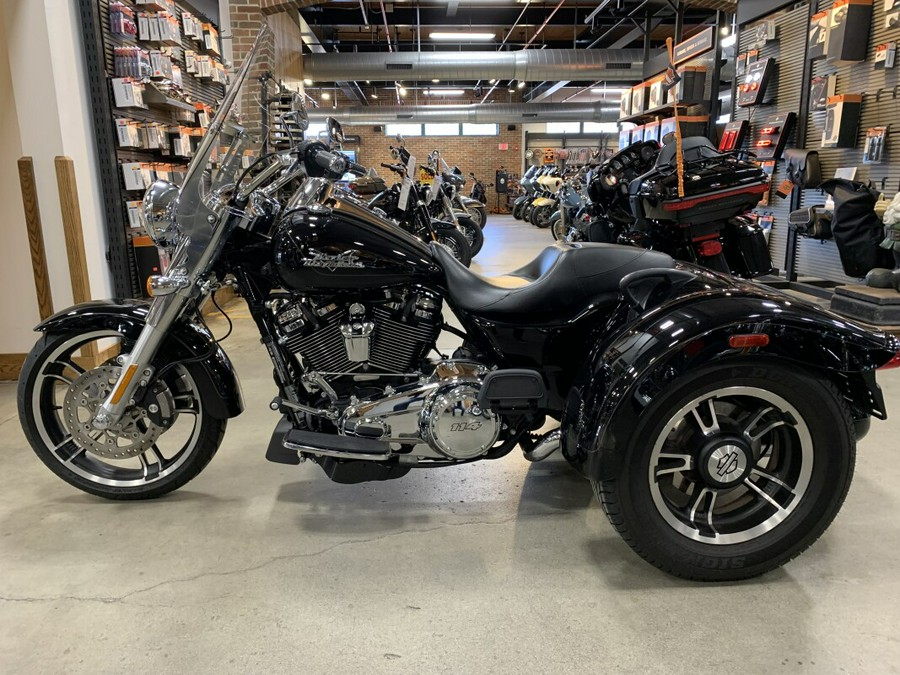 Harley-Davidson Freewheeler 2022 FLRT Vivid Black
