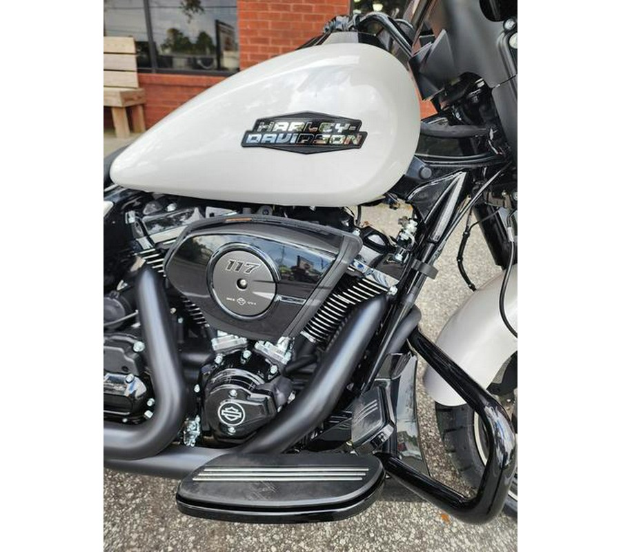 2024 Harley-Davidson® FLHX - Street Glide®