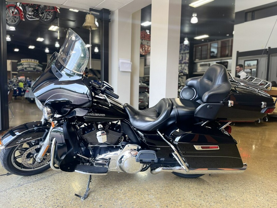 2016 Harley-Davidson Ultra Limited Vivid Black