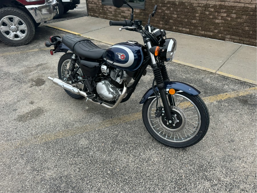 2025 Kawasaki W230 ABS