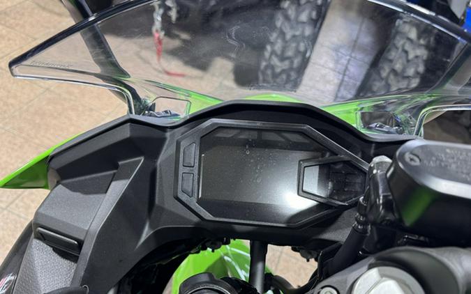 2025 Kawasaki Ninja 500 KRT Edition SE ABS