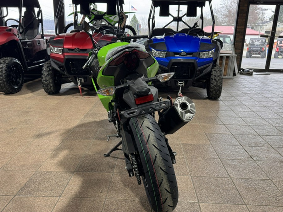 2025 Kawasaki Ninja 500 KRT Edition SE ABS