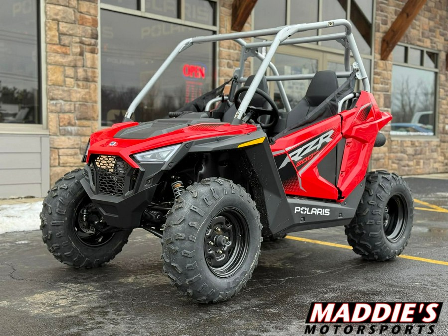 2026 Polaris RZR 200 EFI