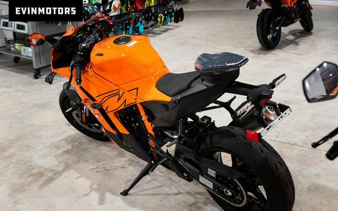 2026 KTM RC 990 R