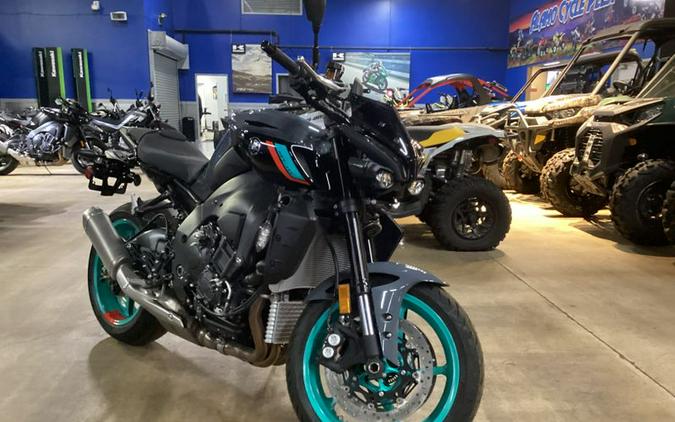 New 2023 YAMAHA MT10 CYAN STORM