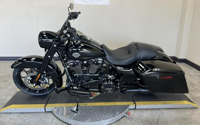 2024 Harley-Davidson® FLHRXS - Road King® Special