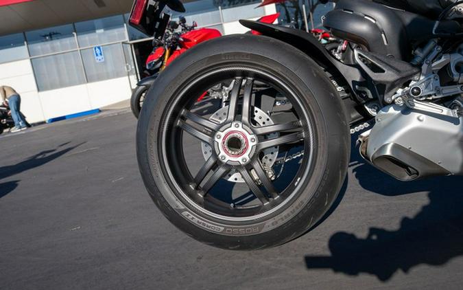 2022 Ducati Streetfighter V4 SP