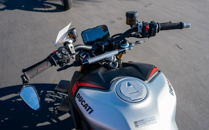 2022 Ducati Streetfighter V4 SP