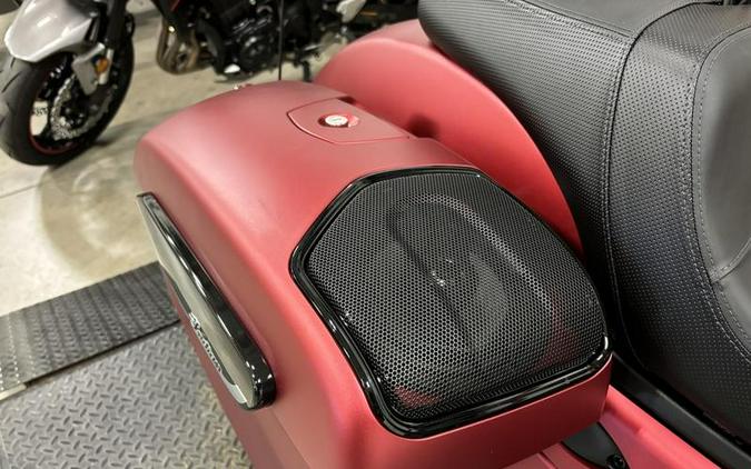 2024 Indian Motorcycle® Challenger® Dark Horse® w/PowerBand Audio Pkg Sunset Red Smoke