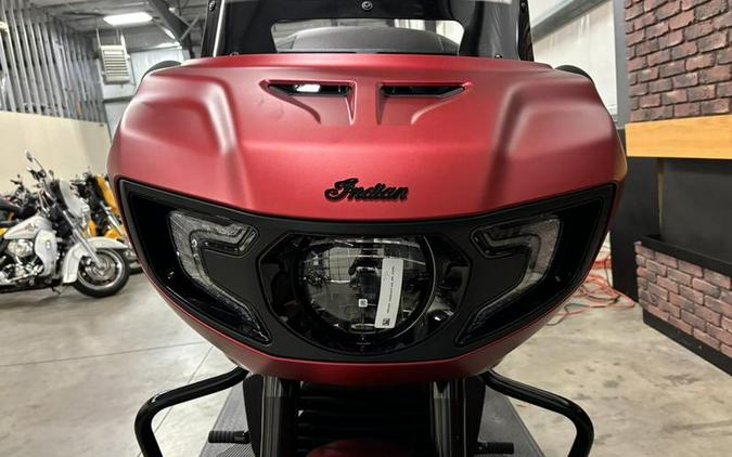 2024 Indian Motorcycle® Challenger® Dark Horse® w/PowerBand Audio Pkg Sunset Red Smoke