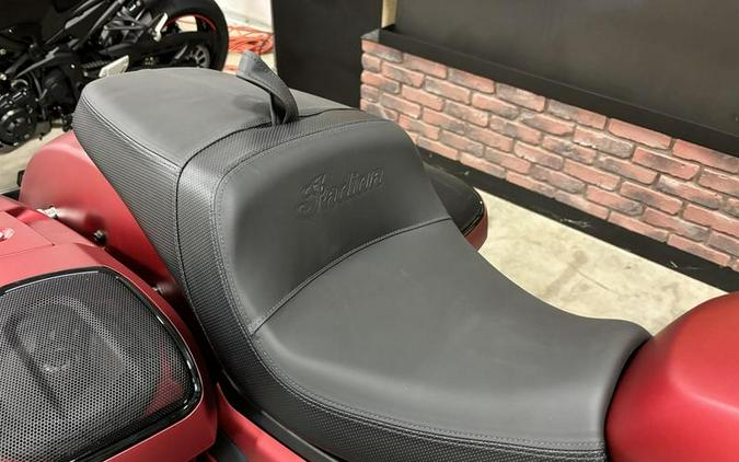 2024 Indian Motorcycle® Challenger® Dark Horse® w/PowerBand Audio Pkg Sunset Red Smoke