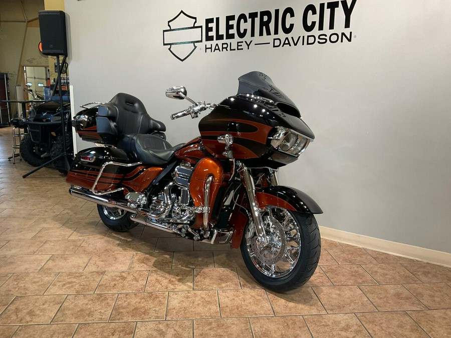 2015 FLTRUSE Cvo Road Glide Ultra Carbon/Autumn