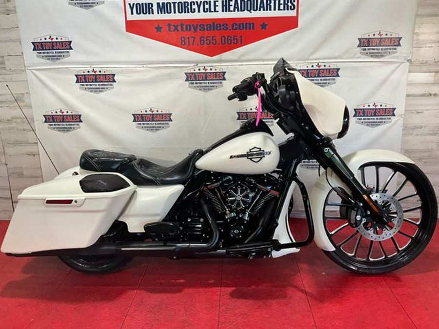 2018 Harley-Davidson Street Glide Special