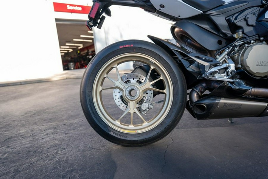 2017 Ducati 1299S ANNIVERSARIO