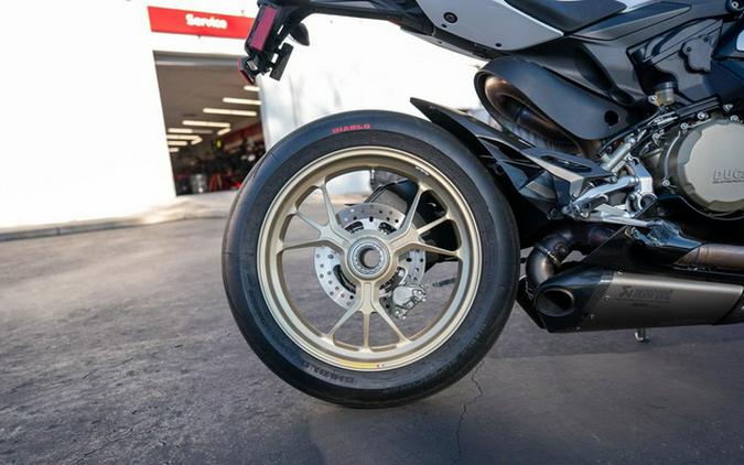 2017 Ducati 1299S ANNIVERSARIO