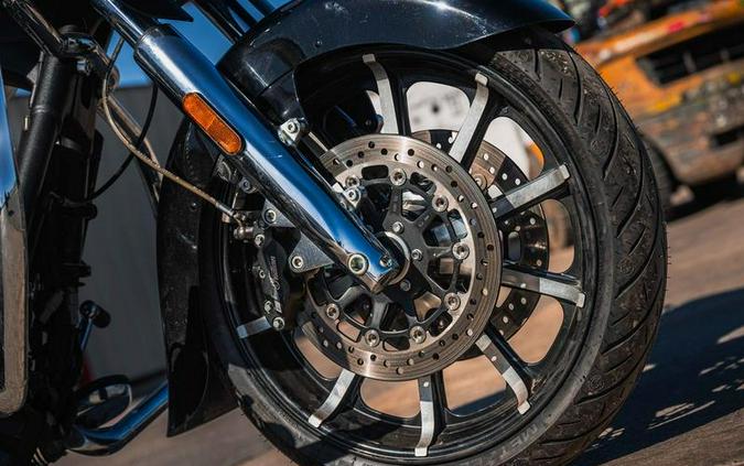 2017 Indian Motorcycle® Chieftain® Limited Thunder Black