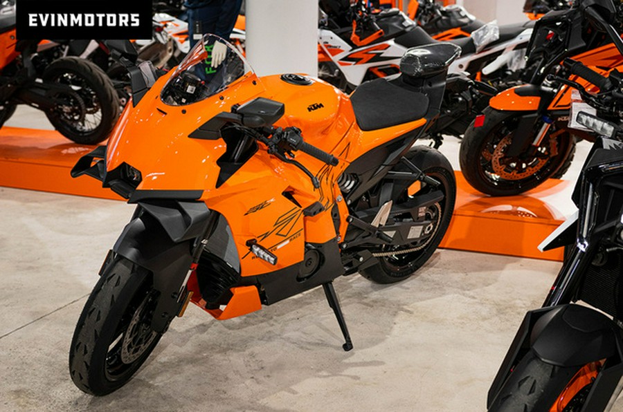 2026 KTM RC 990 R