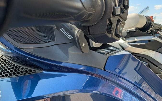 2011 Can-Am Spyder® RT-S SE5