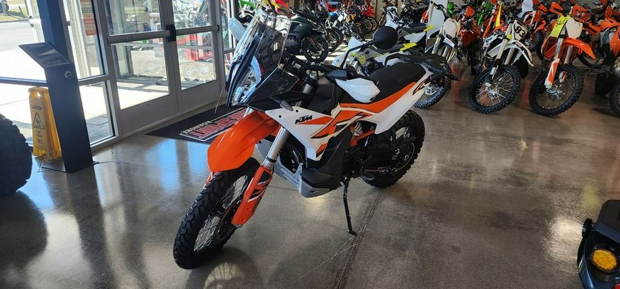 2024 KTM 890 Adventure R