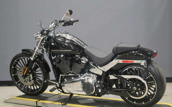 2025 Harley-Davidson Breakout